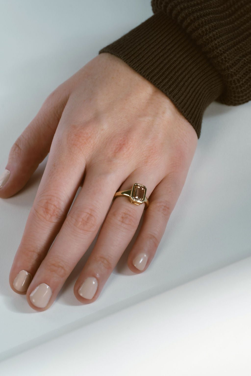 Champagne Maren || Portrait emerald