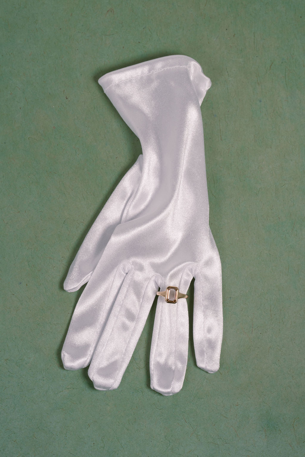 Champagne Maren || Portrait emerald