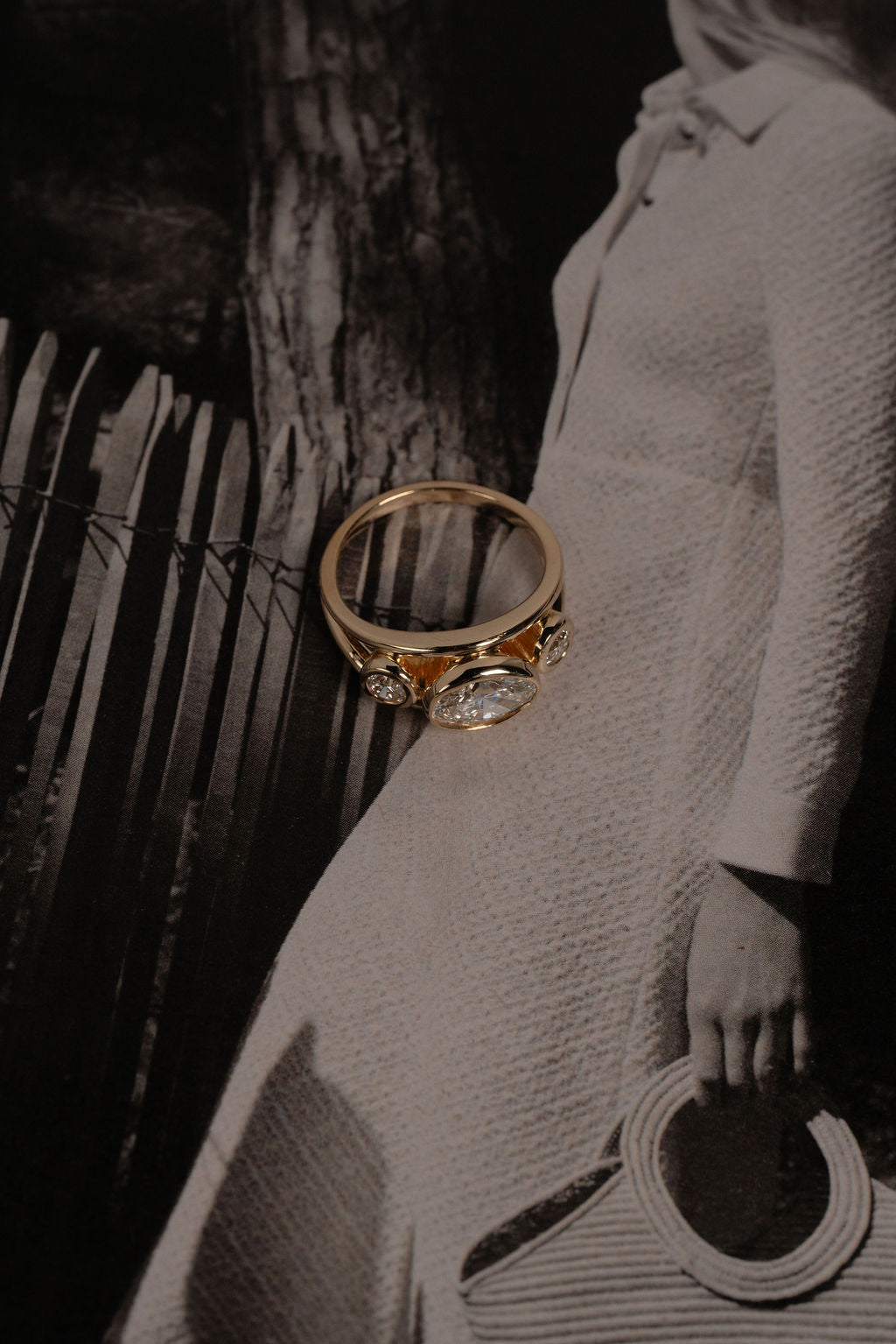 Terra | East-West Oval