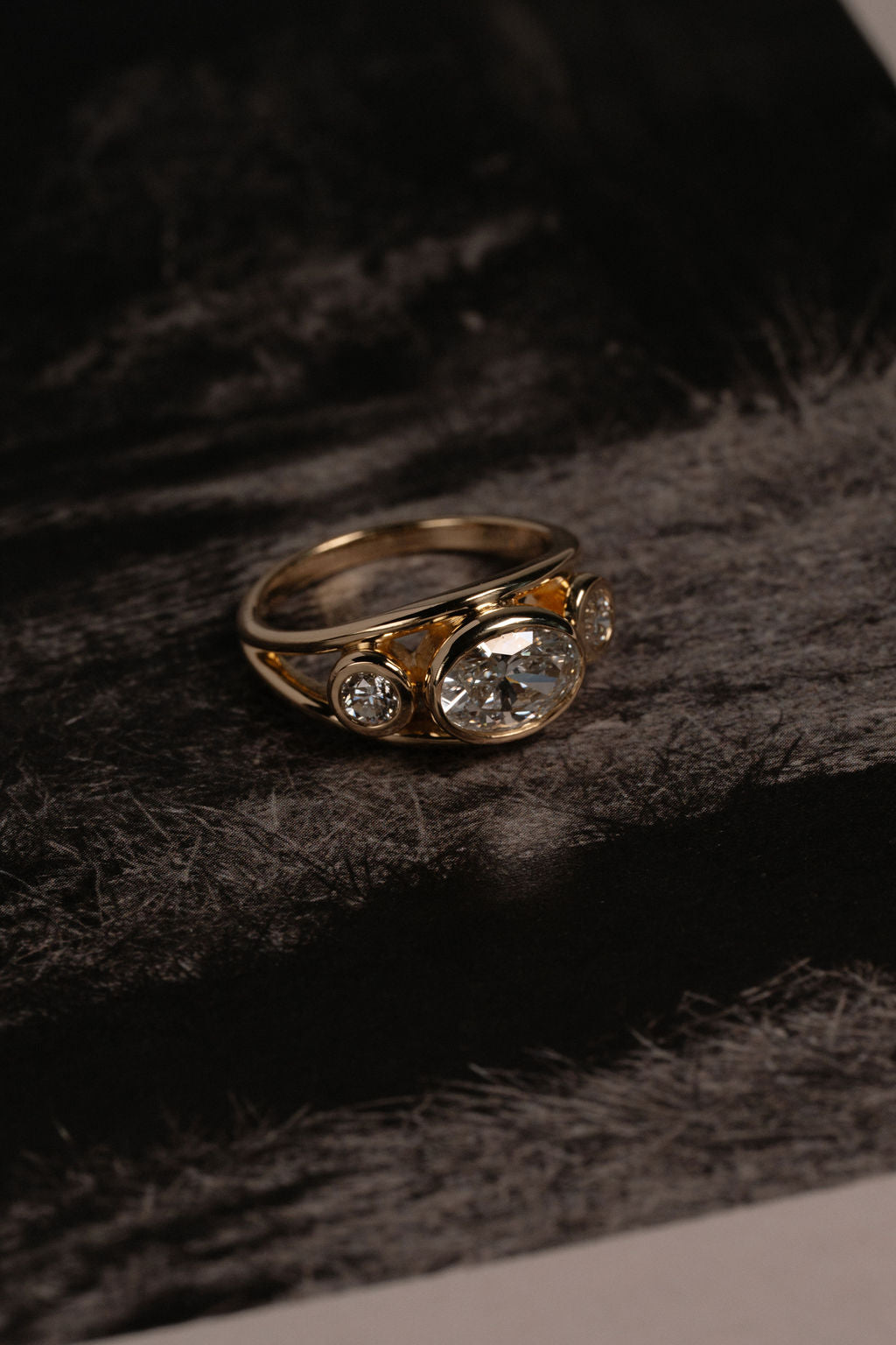 Terra | East-West Oval