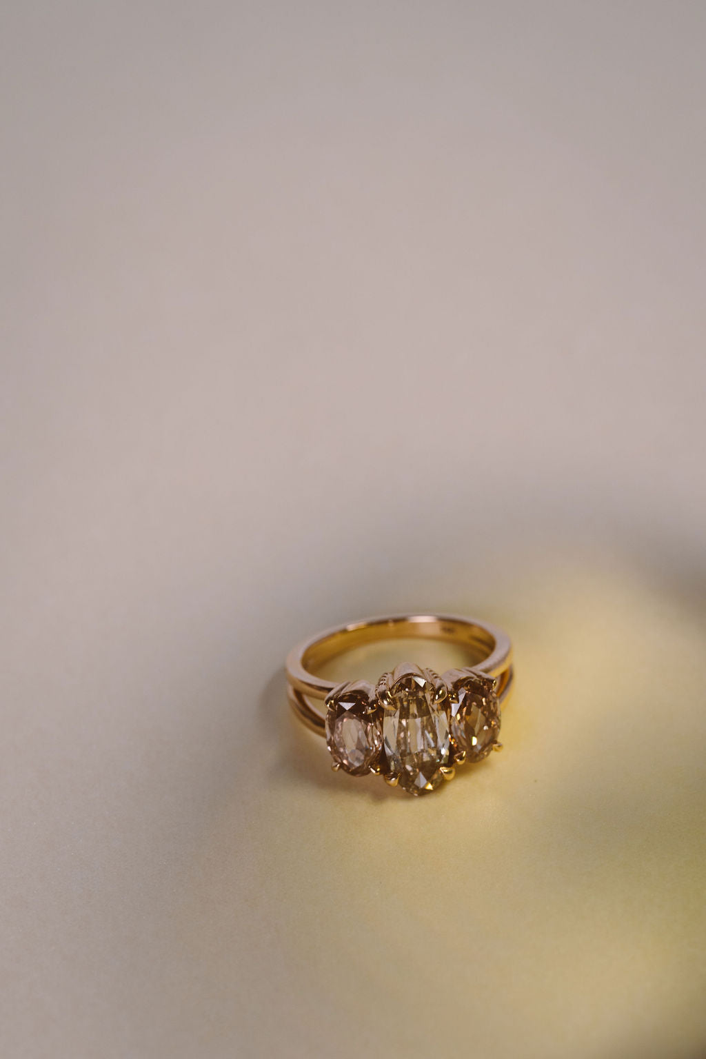 Gale | Champagne Moval three stone