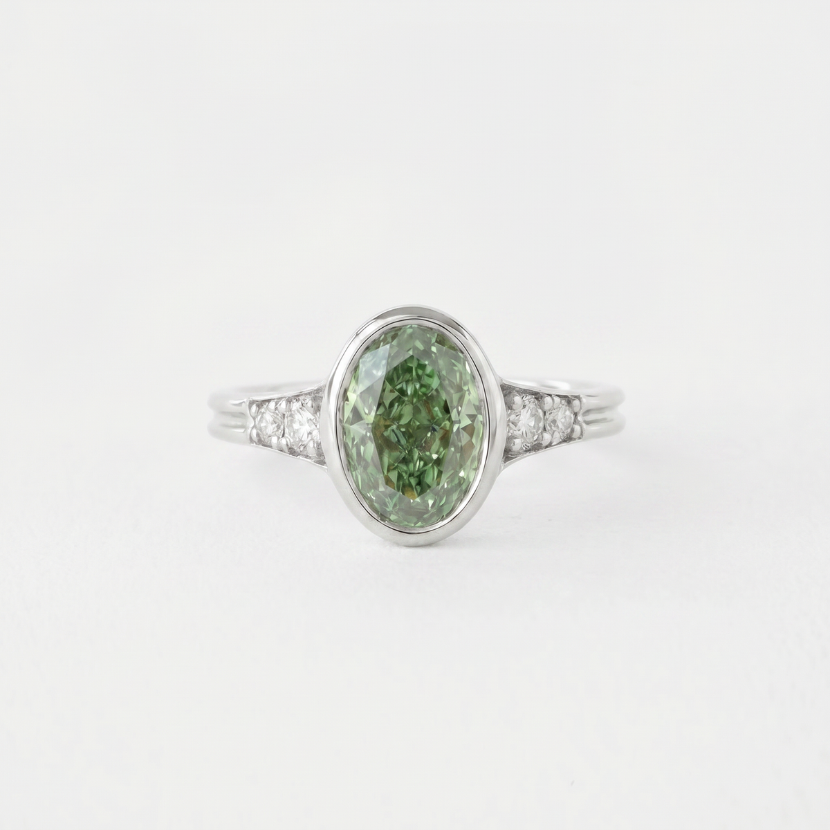 2.04 ct Lea || Green Oval