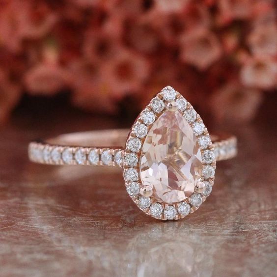 Pear Halo Solitaire | Quote P576