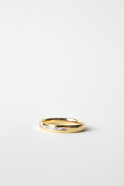 Horizontal Baguette Band