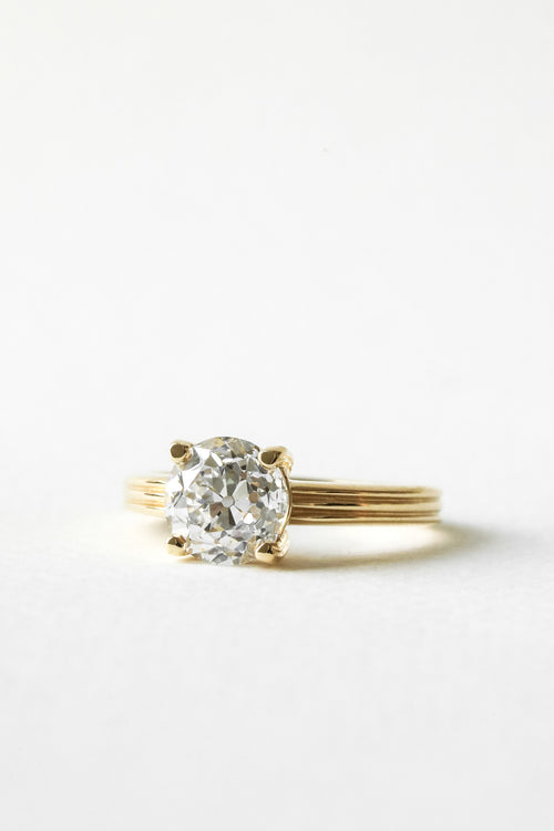 Euro Round Cassia Solitaire