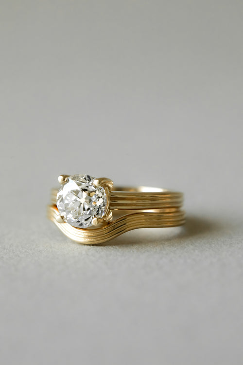 Euro Round Cassia Solitaire