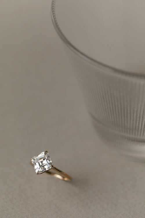 June Solitaire || Asscher on Point