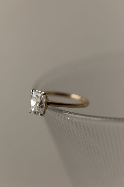 June Solitaire || Radiant