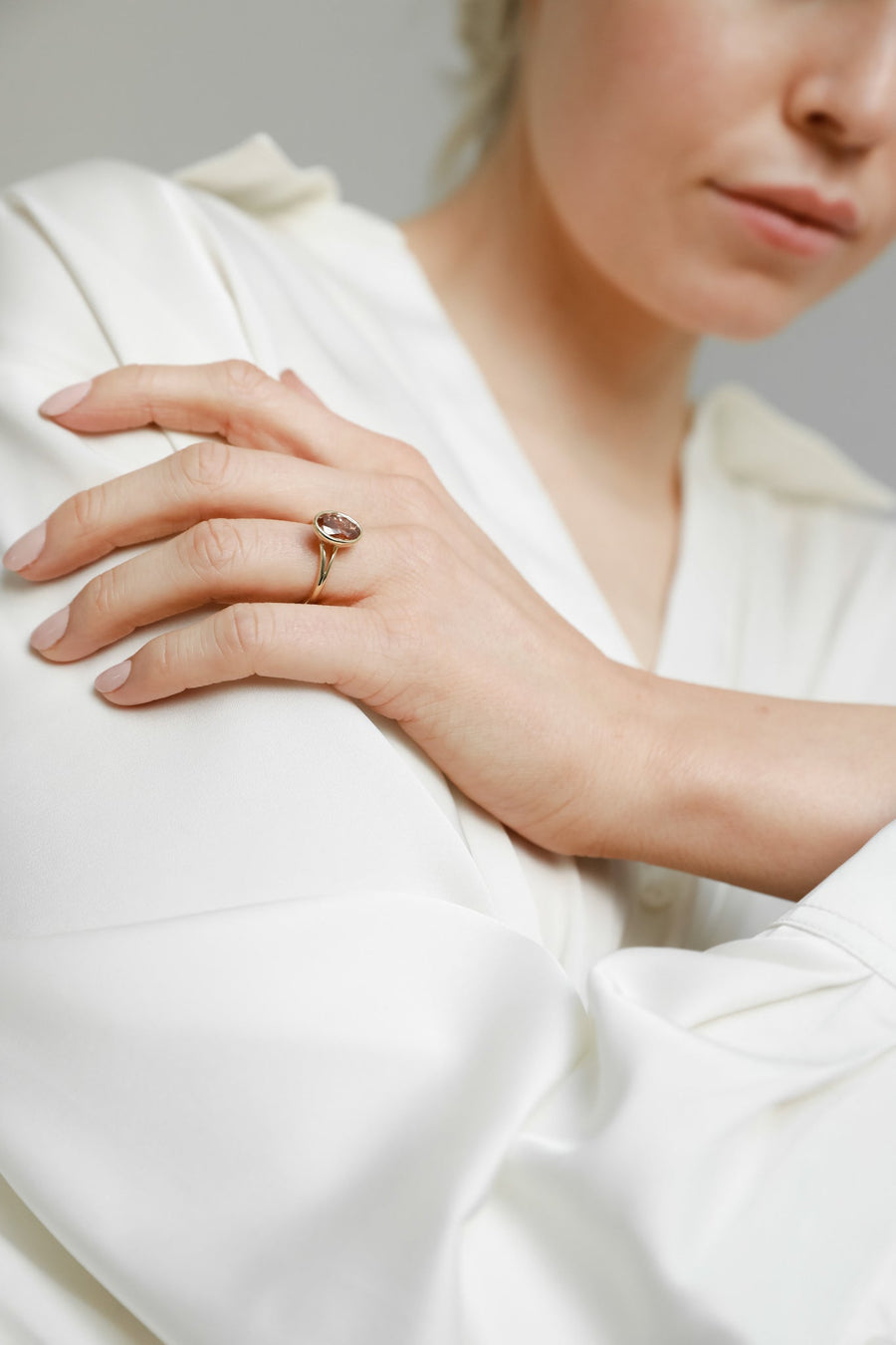 Cognac Oval Fleur – June Rings