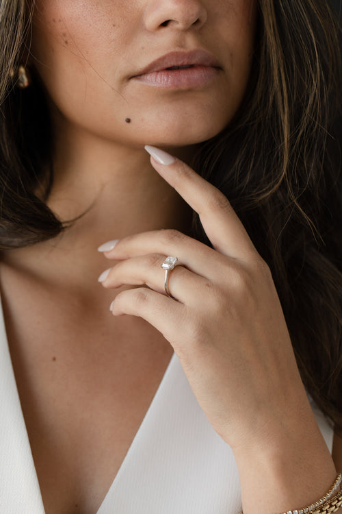 June Solitaire || East-West Emerald