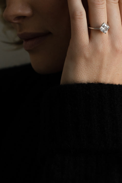 June Solitaire || Asscher on Point