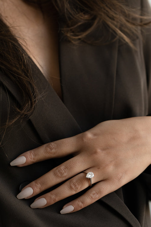 June Solitaire || Pear