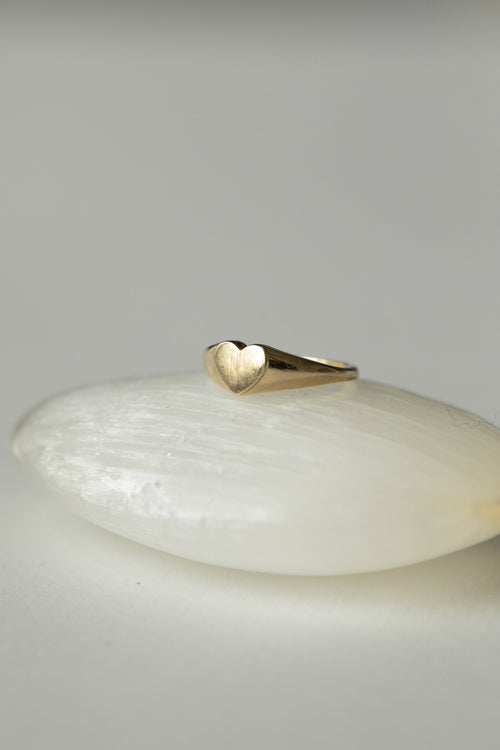 Petite Heart Signet