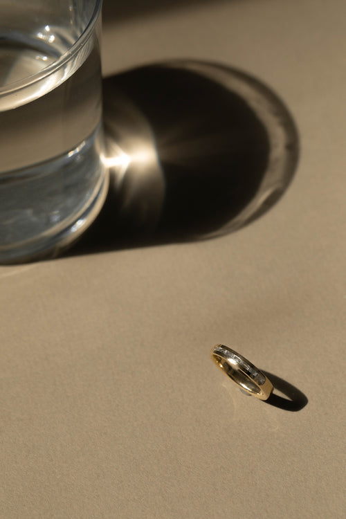 Horizontal Baguette Band