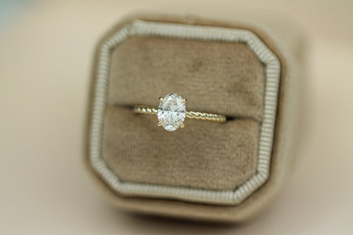 Oval Solitaire Twisted Band
