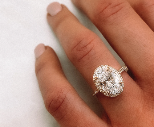 Oval Center with Pavé Band & Halo