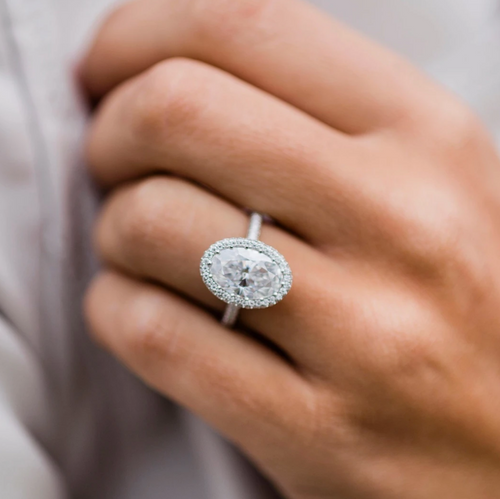 Oval Center with Pavé Band & Halo
