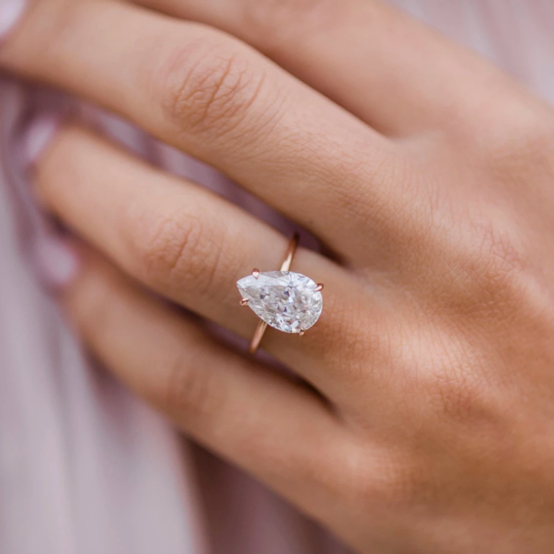 William | Custom Pear Solitaire