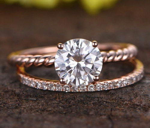 Vali | Oval or Round Solitaire Engagement Ring