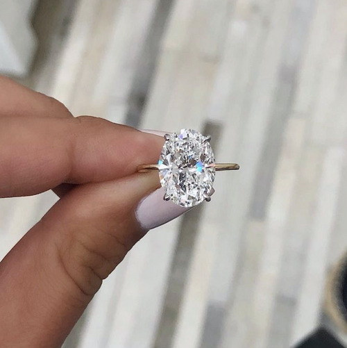 Olivia | Custom Oval Solitaire