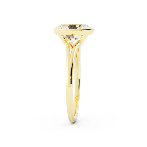 Trevor | Custom Oval Solitiare