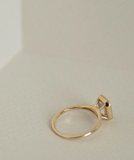 Custom Fleur Emerald | White Sapphire