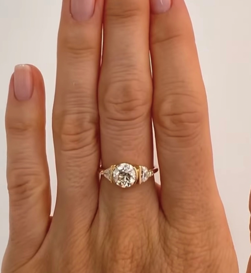 McKenzie | Custom Round with Half Moon Side Stones