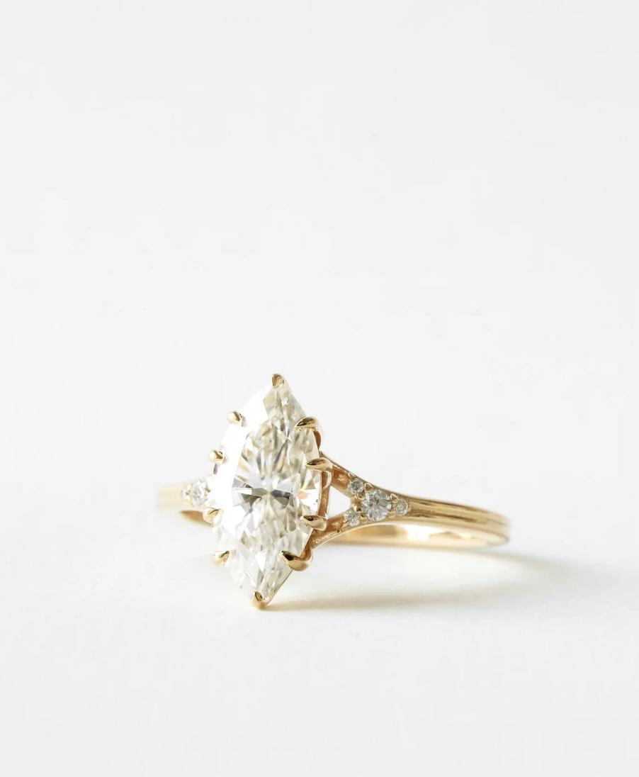 Dahlia Marquise | Quote R883