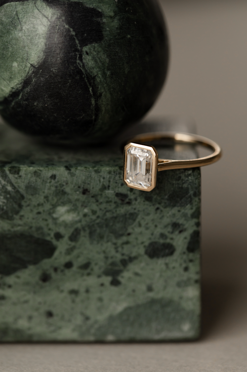 June Bezel || Emerald