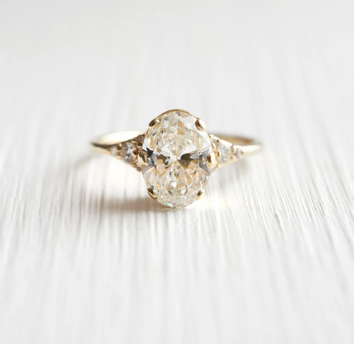 Lacey | J453