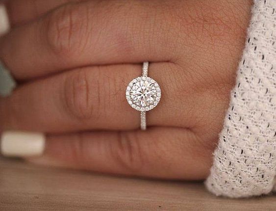 Dainty Round Halo | Quote