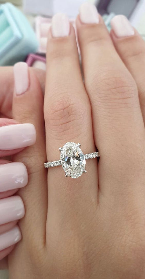 Oval with a Pavé Band | Quote