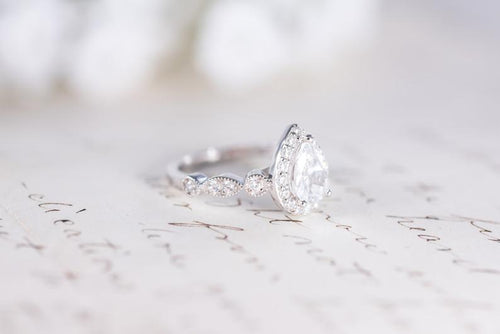 Pear Halo & Scalloped Band | Quote