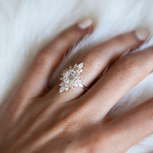 Oval with Cluster Halo | Quote